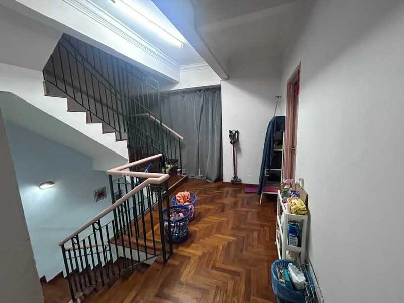 2.5-storey Terraced House for Sale in Taman Gaya (Ulu Tiram) - Mabel Lee - Corridor - PropertyGuru.com.my
