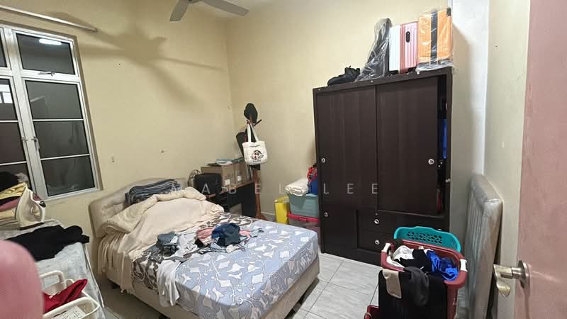 2.5-storey Terraced House for Sale in Taman Gaya (Ulu Tiram) - Mabel Lee - Bedroom - PropertyGuru.com.my