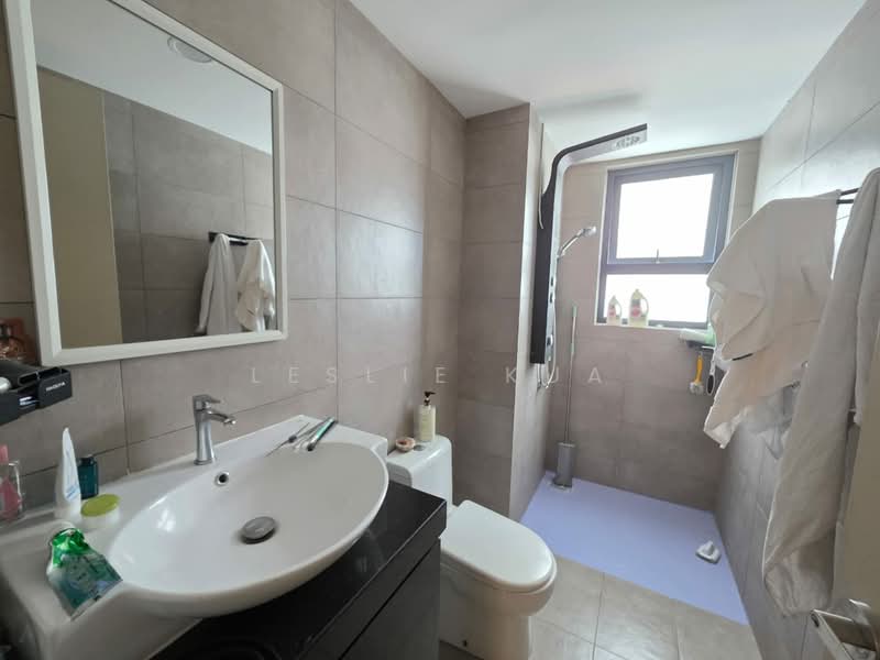 Servis Apartment untuk Dijual di Savio @ Riana Dutamas - Leslie Kua - Bathroom - PropertyGuru.com.my