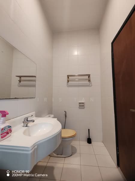 2-storey Terraced House for Sale in Bandar Puteri Puchong (Puchong) - Iris Tan - Bathroom - PropertyGuru.com.my