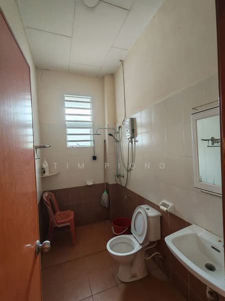 Semi-Detached House for Sale in Taman Krubong Utama (Krubong) - Tim Piong - Bathroom - PropertyGuru.com.my