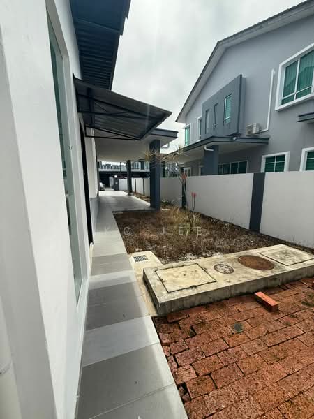 Semi-Detached House for Rent in Muara Tabuan Light Industrial Park (Kuching) - KC Jee - PropertyGuru.com.my
