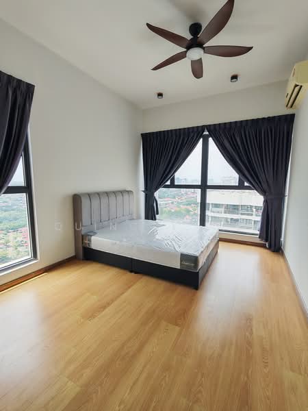 Kondominium untuk Disewa di Bay Point @ Country Garden Danga Bay - Quinccy Lim - Bedroom - PropertyGuru.com.my