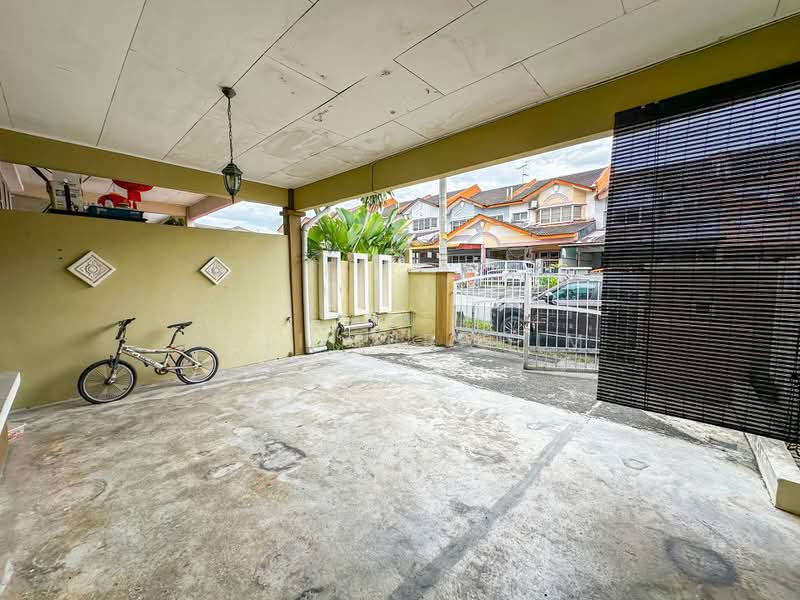 Rumah Teres 2 Tingkat untuk Dijual di Taman Desa Mewah (Semenyih) - Azli Ibrahim - Exterior - PropertyGuru.com.my