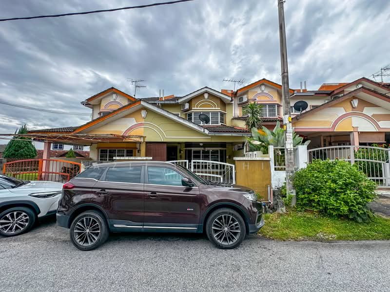 Rumah Teres 2 Tingkat untuk Dijual di Taman Desa Mewah (Semenyih) - Azli Ibrahim - Exterior - PropertyGuru.com.my