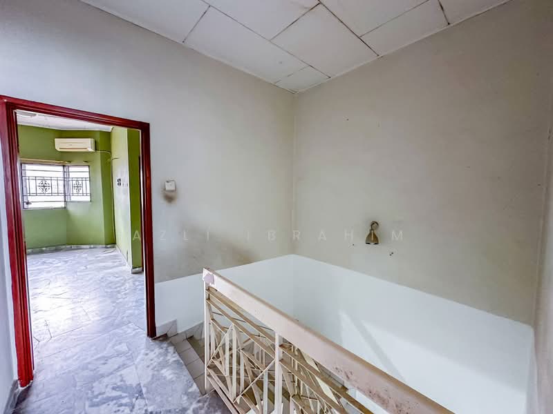 Rumah Teres 2 Tingkat untuk Dijual di Taman Desa Mewah (Semenyih) - Azli Ibrahim - Interior - PropertyGuru.com.my