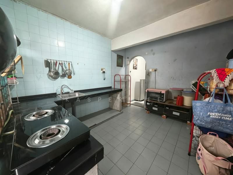 Rumah Teres 2 Tingkat untuk Dijual di Taman Rinting (Masai) - Kasper Lee - Kitchen - PropertyGuru.com.my
