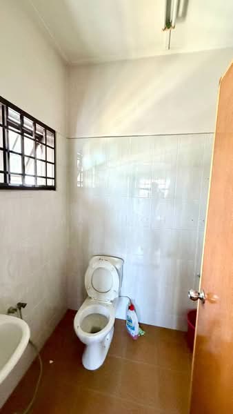 Rumah Berkembar untuk Dijual di Taman Delima 2 (Tebrau) - Max Loh - Bathroom - PropertyGuru.com.my