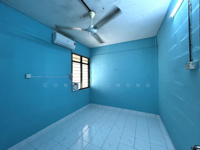 Rumah Flat untuk Dijual di Rasah Jaya Flat - Connie Chong - Interior - PropertyGuru.com.my