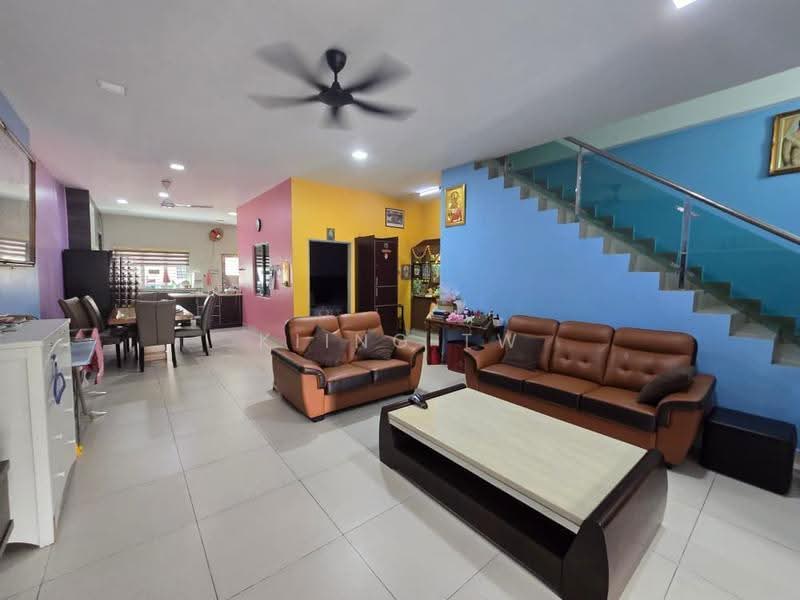 Rumah Teres 2-Tingkat untuk Dijual di Taman Bukit Maluri (Kepong) - Kiing TW - Living Room - PropertyGuru.com.my