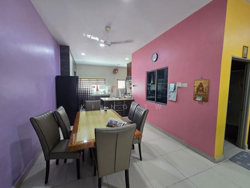 Rumah Teres 2-Tingkat untuk Dijual di Taman Bukit Maluri (Kepong) - Kiing TW - Dining Room - PropertyGuru.com.my