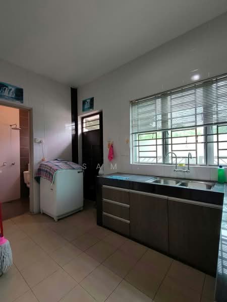Rumah Teres 2 Tingkat untuk Disewa di Taman Lapangan Setia (Ipoh) - Sam . - Kitchen - PropertyGuru.com.my