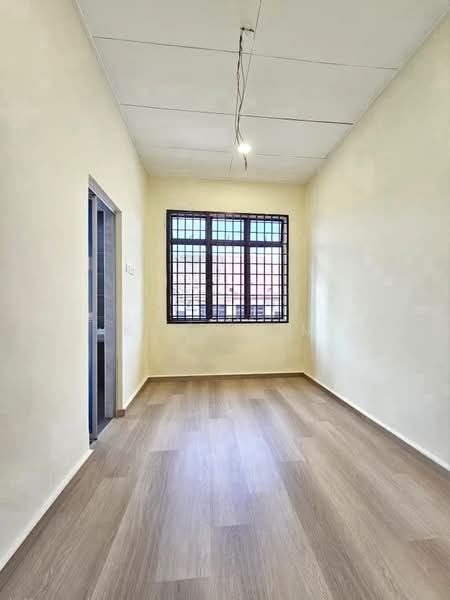 Rumah Teres 2 Tingkat untuk Dijual di Taman Puteri Wangsa (Ulu Tiram) - Karl Lim - Interior - PropertyGuru.com.my