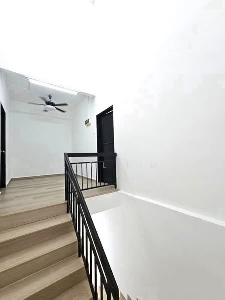 Rumah Teres 2 Tingkat untuk Dijual di Taman Puteri Wangsa (Ulu Tiram) - Karl Lim - Corridor - PropertyGuru.com.my