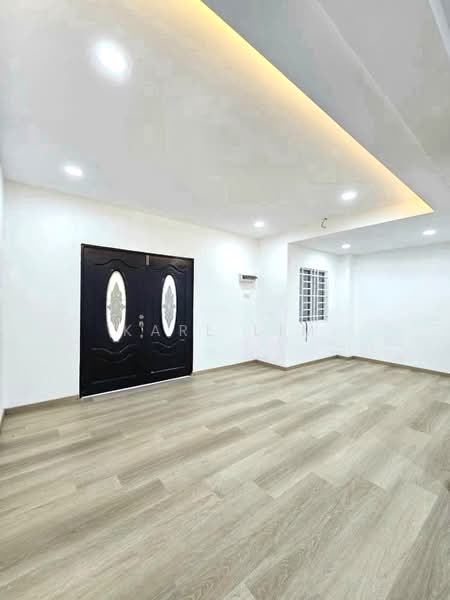 Rumah Teres 2 Tingkat untuk Dijual di Taman Puteri Wangsa (Ulu Tiram) - Karl Lim - Entrance - PropertyGuru.com.my