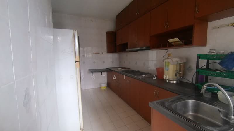 Condominium for Sale at The Aliff Residences (Alif Utama) - Crystal Tan - Kitchen - PropertyGuru.com.my
