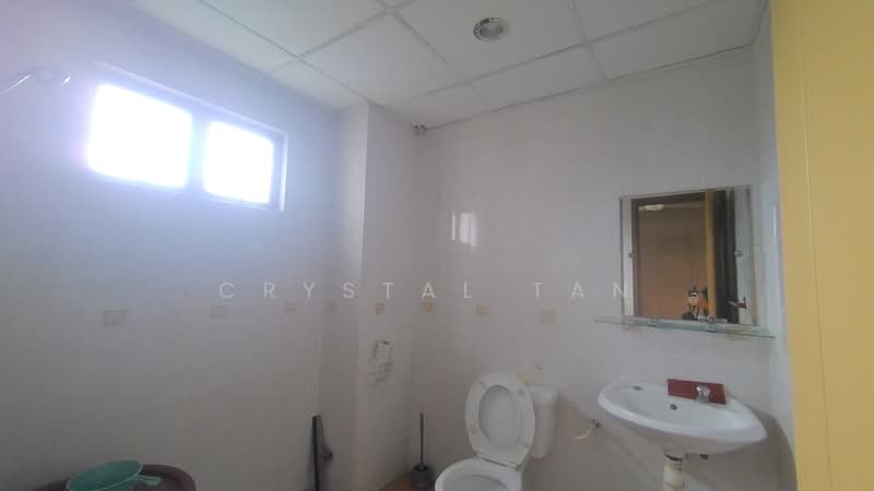 Condominium for Sale at The Aliff Residences (Alif Utama) - Crystal Tan - Bathroom - PropertyGuru.com.my