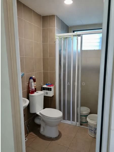 Kondominium untuk Dijual di Pavilion Resort - Chloe Ang - Bathroom - PropertyGuru.com.my