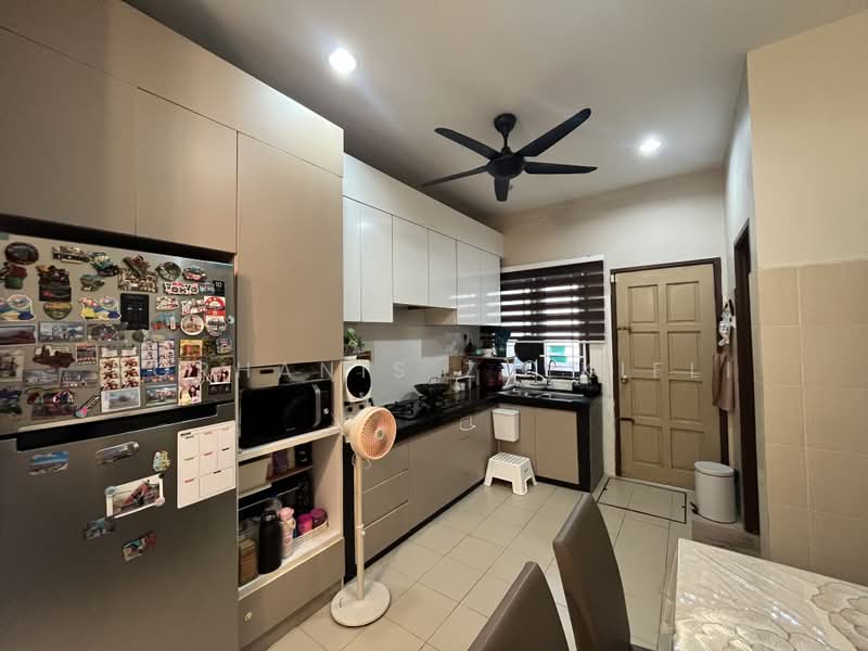 1-storey Terraced House for Sale in Taman Bukit Jugra (Sungai Buloh) - Norhanis Zulkifli - Kitchen - PropertyGuru.com.my