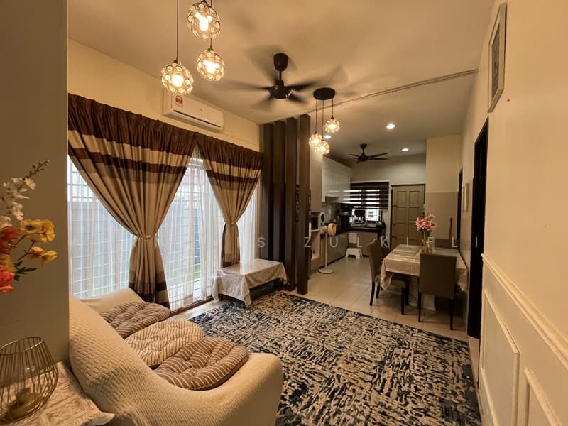 1-storey Terraced House for Sale in Taman Bukit Jugra (Sungai Buloh) - Norhanis Zulkifli - Living Room - PropertyGuru.com.my