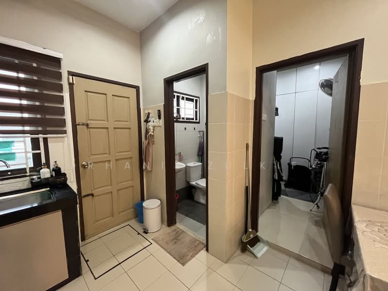 1-storey Terraced House for Sale in Taman Bukit Jugra (Sungai Buloh) - Norhanis Zulkifli - Bathroom - PropertyGuru.com.my