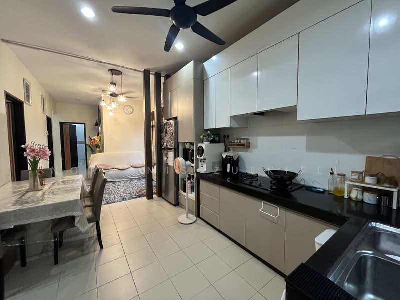 1-storey Terraced House for Sale in Taman Bukit Jugra (Sungai Buloh) - Norhanis Zulkifli - Kitchen - PropertyGuru.com.my