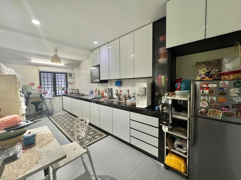 Rumah Teres 2 Tingkat untuk Dijual di Bandar Putra (Kulai) - Azlina Muslim - Kitchen - PropertyGuru.com.my