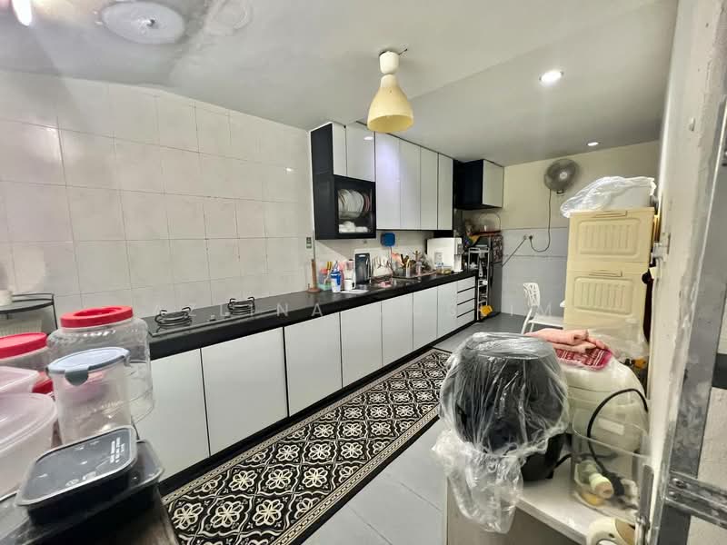 Rumah Teres 2 Tingkat untuk Dijual di Bandar Putra (Kulai) - Azlina Muslim - Kitchen - PropertyGuru.com.my