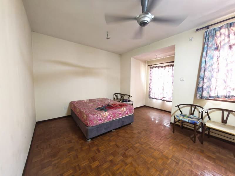 Rumah Teres 2 Tingkat untuk Dijual di Taman Damansara Aliff (Tampoi) - Iden Tan - Bedroom - PropertyGuru.com.my