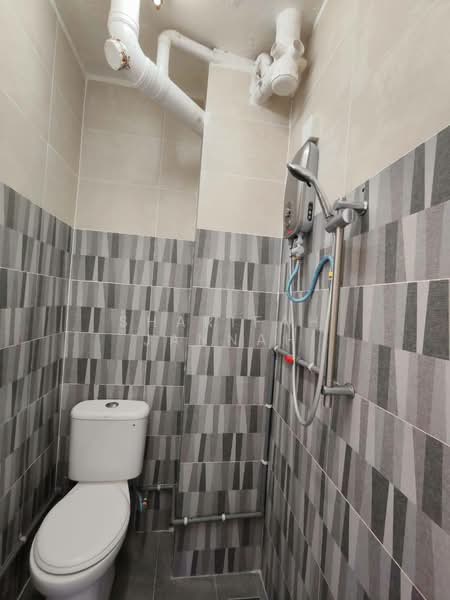 Kondominium untuk Disewa di Menara Alpha - Sharifah Jannah - Bathroom - PropertyGuru.com.my