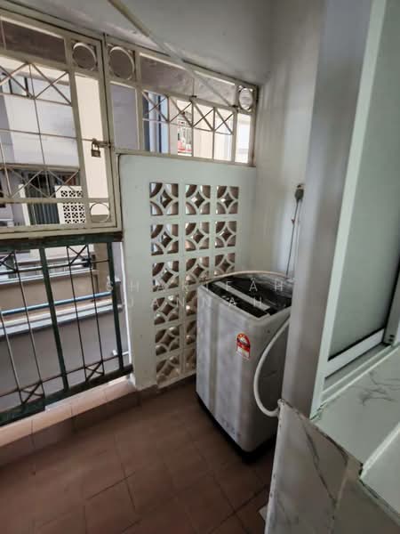 Kondominium untuk Disewa di Menara Alpha - Sharifah Jannah - Balcony - PropertyGuru.com.my