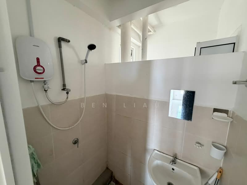 Apartment for Rent at Skyridge Apartment - Ben Liau - Bathroom - PropertyGuru.com.my