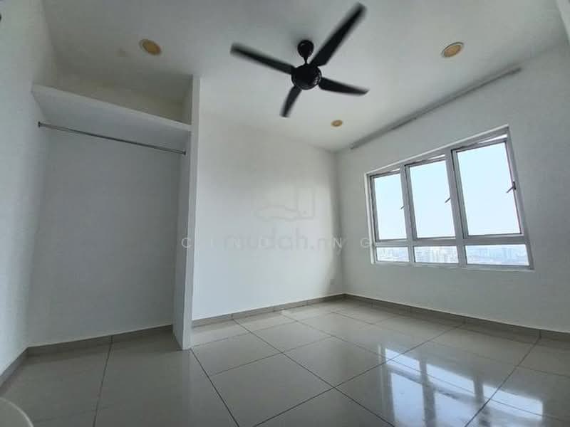 Kondominium untuk Dijual di The Edge Residence - Cindy Ng - Bedroom - PropertyGuru.com.my
