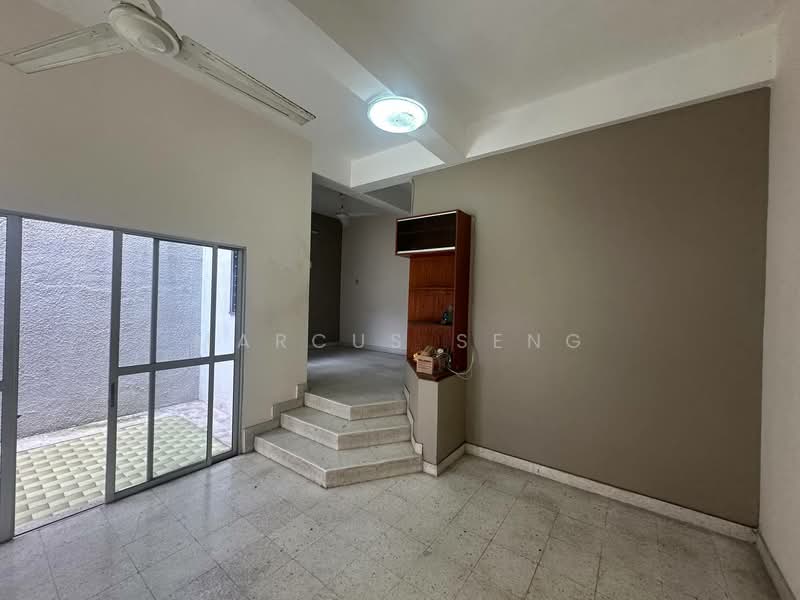 Rumah Teres 2 Tingkat untuk Dijual di Taman Bercham Jaya (Ipoh) - Marcus Seng - Living Room - PropertyGuru.com.my