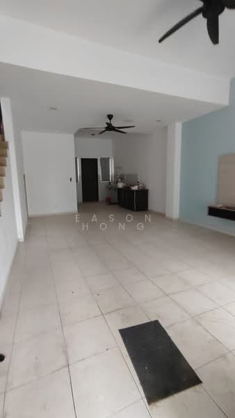 Commercial Land for Rent in Puncak Alam (Selangor) - Eason Hong - Living Room - PropertyGuru.com.my