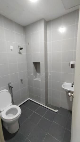 Commercial Land for Rent in Puncak Alam (Selangor) - Eason Hong - Bathroom - PropertyGuru.com.my