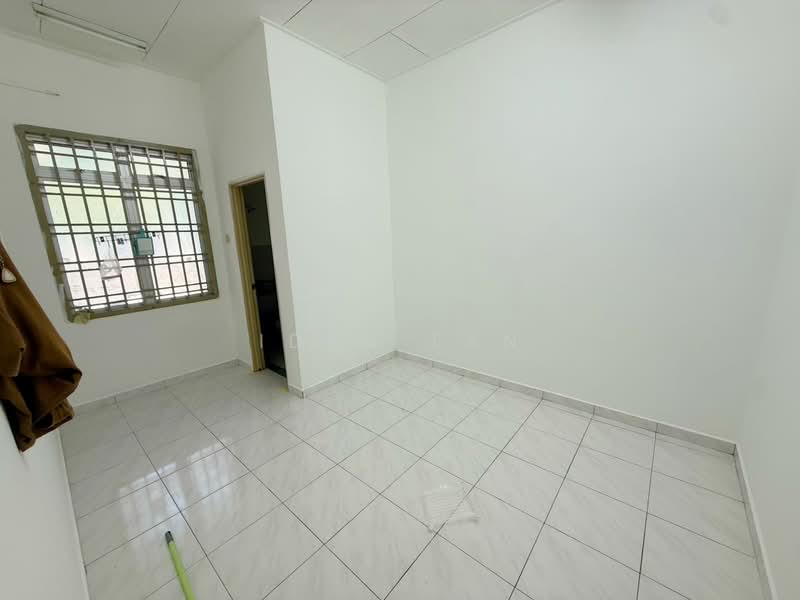 Rumah Teres 1 Tingkat untuk Dijual di Bandar Pulai Jaya (Kulai) - Iden Tan - Interior - PropertyGuru.com.my