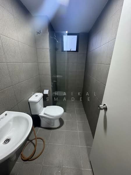 Apartment for Rent at Residensi Max - Zulhaikal Asmadee - Bathroom - PropertyGuru.com.my