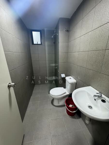 Apartment for Rent at Residensi Max - Zulhaikal Asmadee - Bathroom - PropertyGuru.com.my