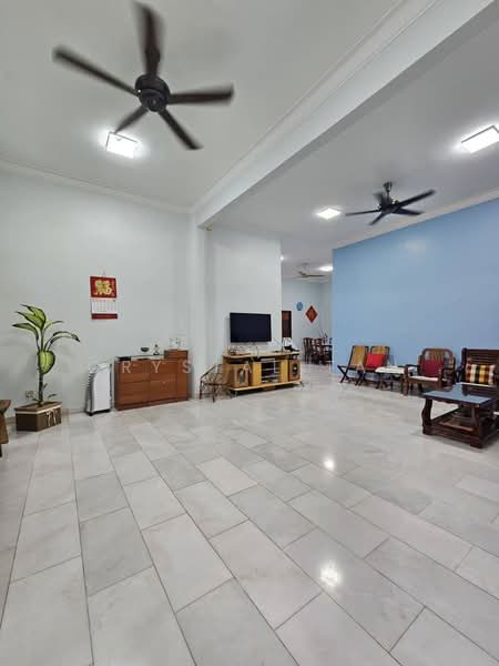 Bungalow for Sale in Taman Melodies (Johor Bahru) - Crystal Tan - Living Room - PropertyGuru.com.my