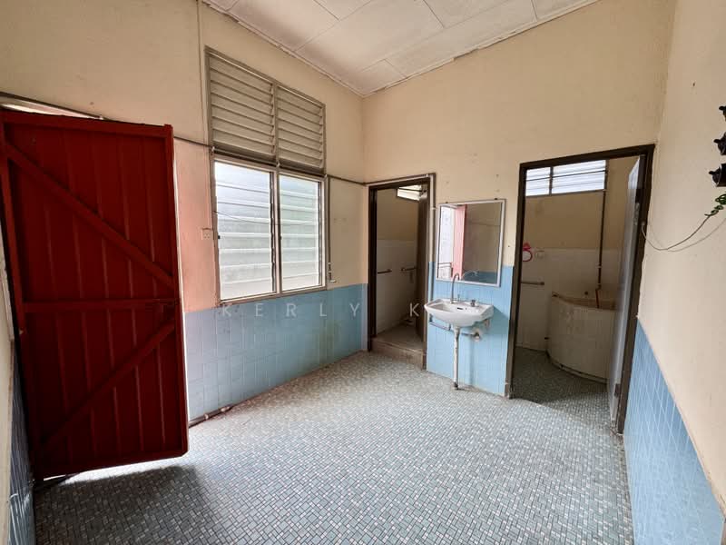Rumah Berkembar untuk Dijual di Simpang Ampat (Penang) - Kerly Kee - Bathroom - PropertyGuru.com.my