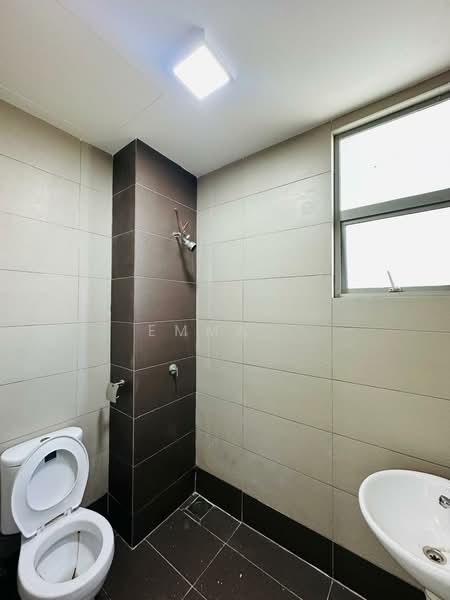 Condominium for Rent at LakeView Residency - Emma . - Bathroom - PropertyGuru.com.my