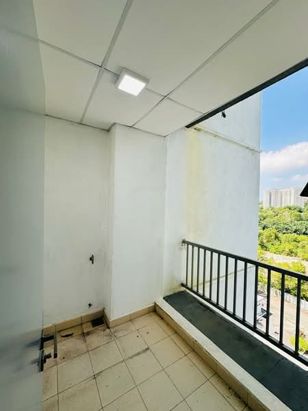 Condominium for Rent at LakeView Residency - Emma . - Balcony - PropertyGuru.com.my