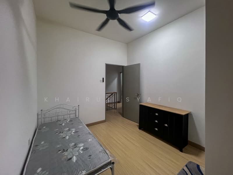 2-storey Terraced House for Rent in Kuala Selangor (Selangor) - Khairul Syafiq - Bedroom - PropertyGuru.com.my