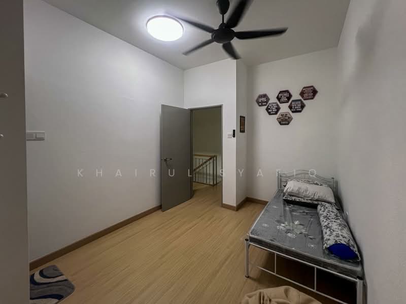 2-storey Terraced House for Rent in Kuala Selangor (Selangor) - Khairul Syafiq - Bedroom - PropertyGuru.com.my