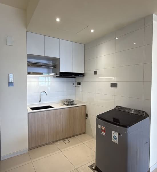 Servis Apartment untuk Disewa di The Era @ Duta North - Alex Seet - Kitchen - PropertyGuru.com.my