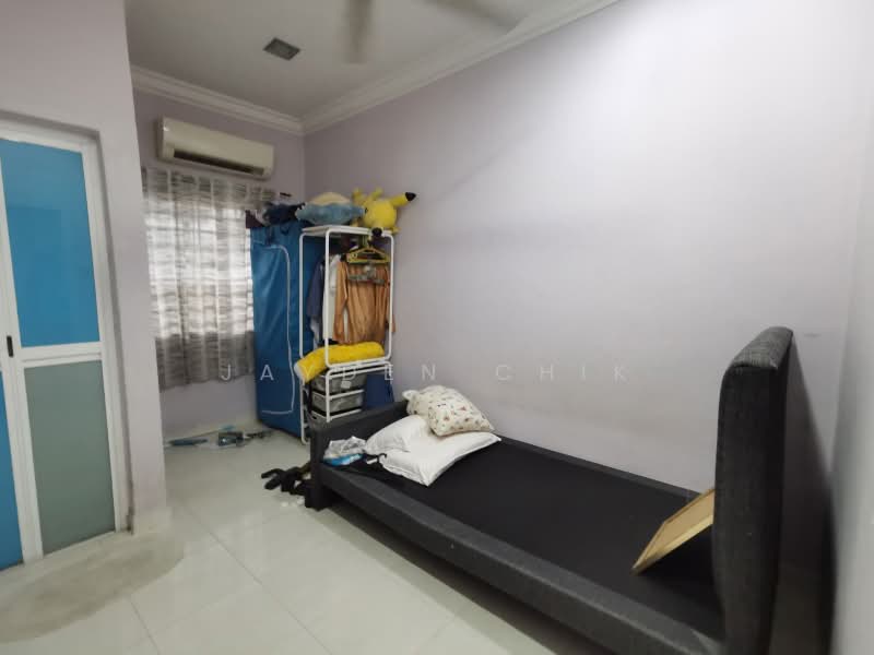 2-storey Terraced House for Sale in Sri Petaling (Kuala Lumpur) - Jayden Chik - Bedroom - PropertyGuru.com.my