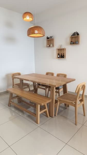 Kondominium untuk Disewa di Waterside Residence - Ang Lee Theng - Dining Room - PropertyGuru.com.my