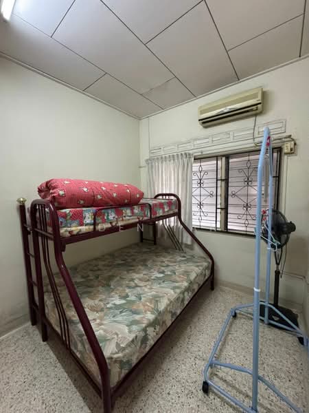 1-storey Terraced House for Sale in Taman Perling (Perling) - Iden Tan - Bedroom - PropertyGuru.com.my