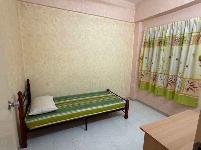 Kondominium untuk Dijual di Taman Desa Relau 2 - TC Tong Loh - Bedroom - PropertyGuru.com.my